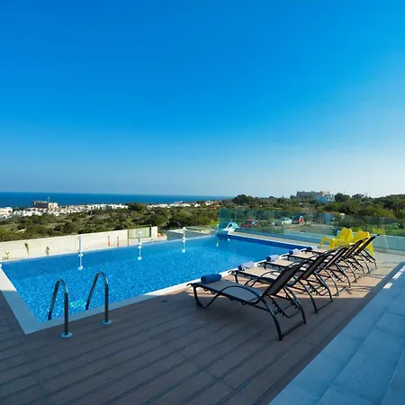 4 Bedroom, Private With Pool And Sea Views 프로타라스