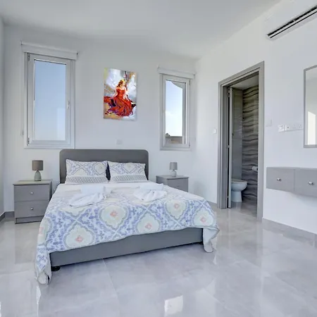 펜션 4 Bedroom, Private With Pool And Sea Views *