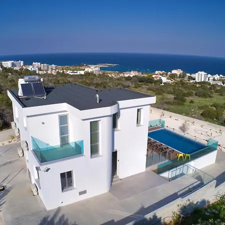 4 Bedroom, Private With Pool And Sea Views Protaras